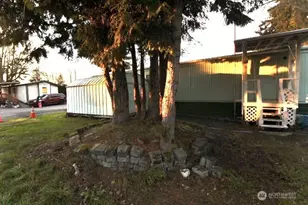 2424 S 260th St, Kent, WA 98032 - Photo 7