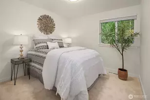 17014 NE 28th Pl, Bellevue, WA 98008 - Photo 17