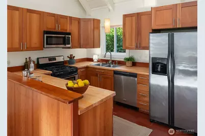 11022 Palisades Avenue SW, Vashon, WA 98070 - Photo 5