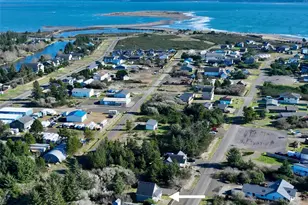 934 Wawona Ave SE, Ocean Shores, WA 98569 - Photo 11