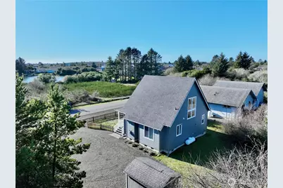 934 Wawona Avenue SE, Ocean Shores, WA 98569 - Photo 3