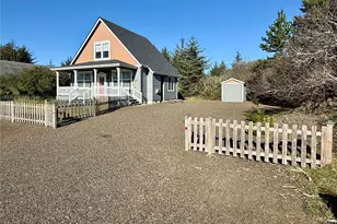 934 Wawona Ave SE, Ocean Shores, WA 98569 - Photo 5