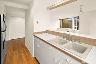 2328 Fairview Ave E, Seattle, WA 98102 - Photo 9