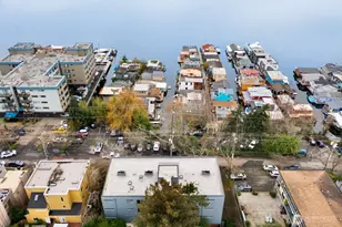 2328 Fairview Ave E, Seattle, WA 98102 - Photo 27