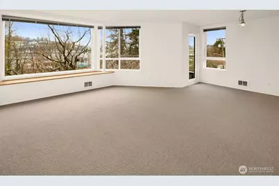2328 Fairview Avenue E #201, Seattle, WA 98102 - Photo 19