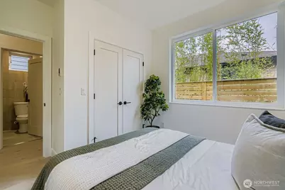 8814 41st Avenue SW, Seattle, WA 98136 - Photo 13