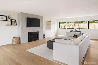 11062 Auburn Avenue S, Seattle, WA 98178 - Photo 5