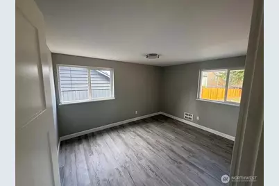 14616 Ash Way, Lynnwood, WA 98087 - Photo 9