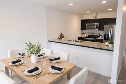 15815 Admiralty Way #D5, Lynnwood, WA 98087 - Photo 3