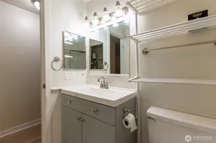 16817 Larch Way, Lynnwood, WA 98037 - Photo 25