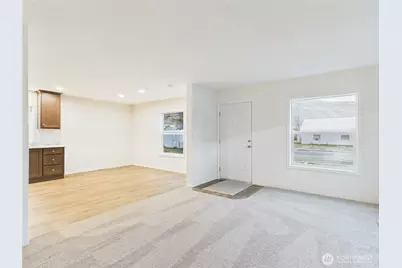 19 B S Garden Avenue, Rock Island, WA 98850 - Photo 3