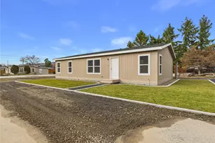 403 2nd St SW, Rock Island, WA 98850 - Photo 1