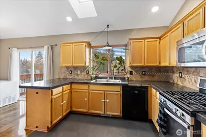 8412 74th Drive NE, Marysville, WA 98270 - Photo 9