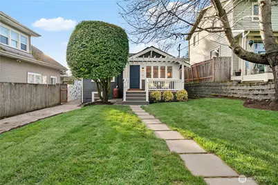 3815 Sunnyside Avenue N, Seattle, WA 98103 - Photo 3