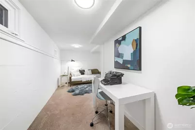 3815 Sunnyside Avenue N, Seattle, WA 98103 - Photo 23