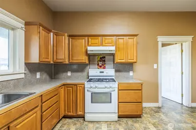 19653 Cedardale Road, Mount Vernon, WA 98274 - Photo 9