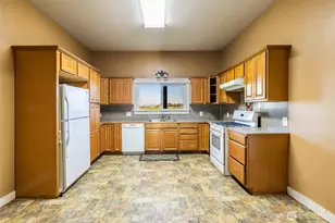 19653 Cedardale Rd, Mount Vernon, WA 98274 - Photo 7