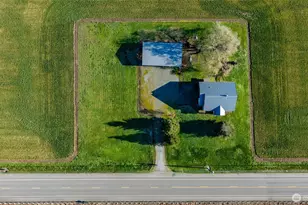 19653 Cedardale Rd, Mount Vernon, WA 98274 - Photo 5