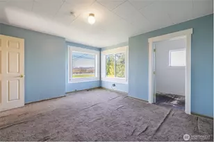 19653 Cedardale Rd, Mount Vernon, WA 98274 - Photo 17