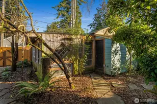 2540 1st Ave W, Seattle, WA 98119 - Photo 37