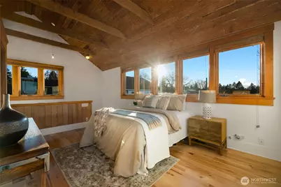 2540 1st Avenue W, Seattle, WA 98119 - Photo 19