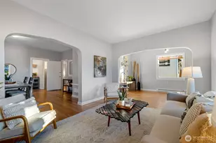 2540 1st Ave W, Seattle, WA 98119 - Photo 7