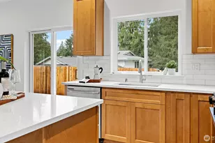 21855 Wavecrest Ave NE, Poulsbo, WA 98370 - Photo 9