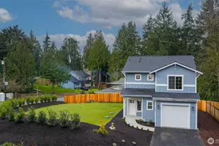 21855 Wavecrest Ave NE, Poulsbo, WA 98370 - Photo 1