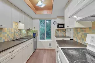 4629 W Lake Sammamish Pkwy SE, Issaquah, WA 98027 - Photo 17