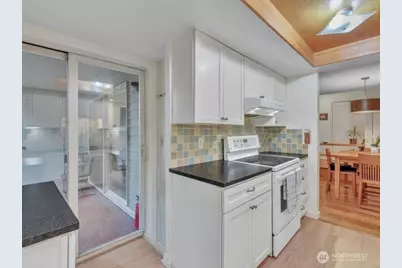 4629 W Lake Sammamish Parkway SE #H206, Issaquah, WA 98027 - Photo 7