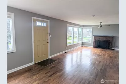 1740 SE 6th Street, Oak Harbor, WA 98277 - Photo 5