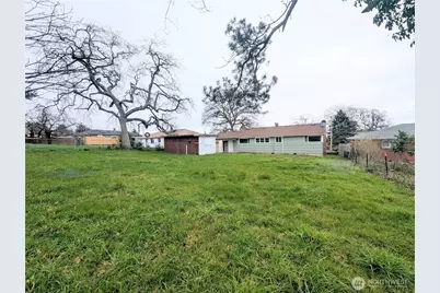 1740 SE 6th Street, Oak Harbor, WA 98277 - Photo 15