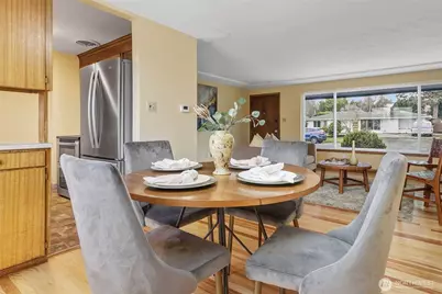 7716 S Mission Drive, Seattle, WA 98178 - Photo 13