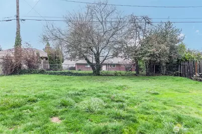 7716 S Mission Drive, Seattle, WA 98178 - Photo 35