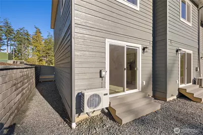 1032 1 Guard Street, Friday Harbor, WA 98250 - Photo 15