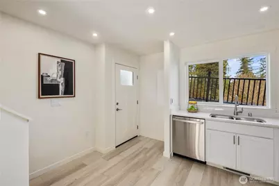 1032 1 Guard Street, Friday Harbor, WA 98250 - Photo 9