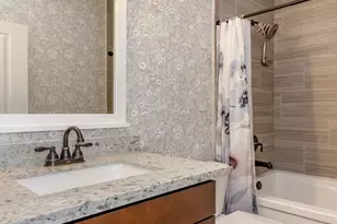 2927 Fenmoor Ln se, Olympia, WA 98501 - Photo 5