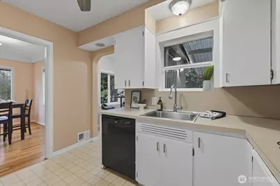 611 E 29th Street, Vancouver, WA 98663 - Photo 13