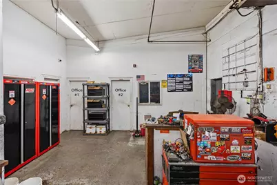 15608 Main Street E, Sumner, WA 98390 - Photo 17