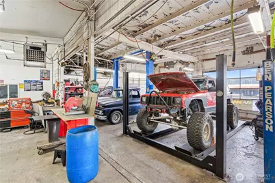 15608 Main Street E, Sumner, WA 98390 - Photo 13