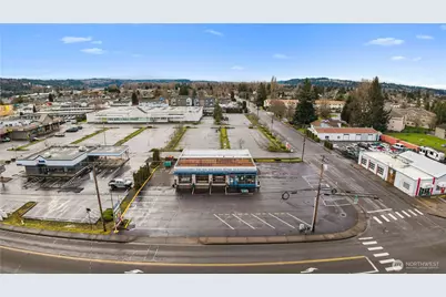 15608 Main Street E, Sumner, WA 98390 - Photo 23