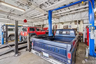 15608 Main Street E, Sumner, WA 98390 - Photo 9