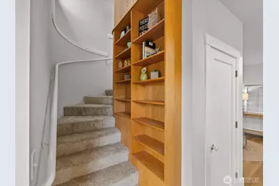 7532 9th Avenue NE, Seattle, WA 98115 - Photo 19