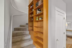 7532 9th Ave NE, Seattle, WA 98115 - Photo 19