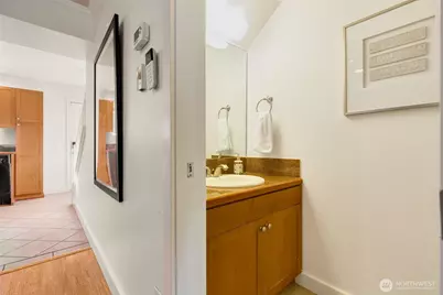 206 24th Avenue E, Seattle, WA 98112 - Photo 13