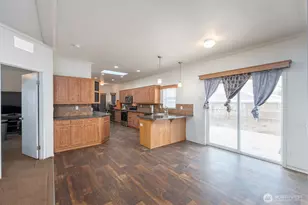 159 Ivy St NE, Ephrata, WA 98823 - Photo 3