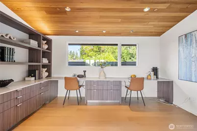 9135 NE 19th St, Clyde Hill, WA 98004 - Photo 21