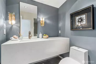 9135 NE 19th St, Clyde Hill, WA 98004 - Photo 19