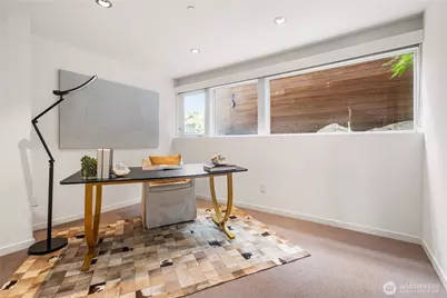 9135 NE 19th St, Clyde Hill, WA 98004 - Photo 31