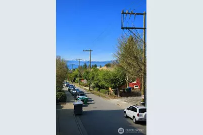 5001 California Avenue SW #202, Seattle, WA 98136 - Photo 3